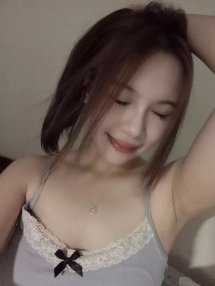 [Nâng cao chất lượng hình ảnh AI] 2020-07-11 Tiểu Bảo tìm cô gái chân dài gợi cảm mặc váy đen, hôn và tán tỉnh